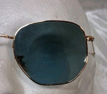 Load image into Gallery viewer, Ray-Ban RB3548N 9123/3M Hexagonal Gold Frame Green Lens Sunglasses w/ Case
