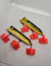 Load image into Gallery viewer, Vtg Pair Of HEDDON LUCKY 13 FROG PLASTIC FISHING LURE
