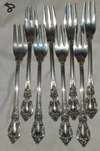 Load image into Gallery viewer, Lunt Eloquence Sterling Silver   Flatware + Service Pieces 101 Piece Total

