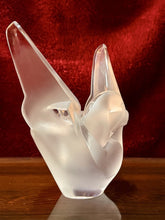 Load image into Gallery viewer, Cristal Lalique France Flower Frog Frosted Dove 8.25” Signed Frosted Crystal
