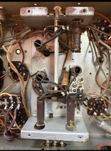 Load image into Gallery viewer, RARE Antique 1938 Philco Model 38-5 Tombstone Vacuum Radio “WORKING”
