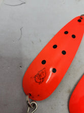 Load image into Gallery viewer, 4 VINTAGE EPPINGER ROK’T DEVLET FISHING LURES
