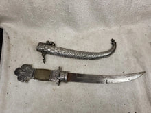Load image into Gallery viewer, Antique Islamic Middle Eastern Mughal Dagger Jambiya In Silver Sheath (swgn1008)
