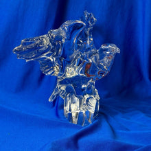 Load image into Gallery viewer, Exquisite Majestic BACCARAT Figurine AMERICAN Art Crystal Eagle, Hawk, Falcon
