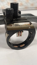 Load image into Gallery viewer, Vintage Recurve Bow Hunting Setup TRU GLO Sight Quiktune 800 Rest RH Archery
