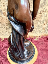 Load image into Gallery viewer, JC1- Allecra 33.5” Bronze Statue Christophe Allegrain’s ‘Bathing Venus’ by Hunt!
