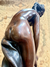 Load image into Gallery viewer, JC1- Allecra 33.5” Bronze Statue Christophe Allegrain’s ‘Bathing Venus’ by Hunt!
