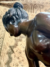 Load image into Gallery viewer, JC1- Allecra 33.5” Bronze Statue Christophe Allegrain’s ‘Bathing Venus’ by Hunt!
