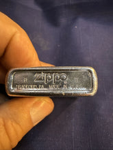 Load image into Gallery viewer, RARE Vintage 1993 Zippo Lighter With No Advertising
