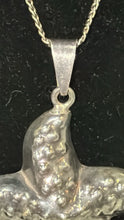 Load image into Gallery viewer, LOVELY Italy VINTAGE STERLING SILVER STARFISH DANGLE NECKLACE 24”
