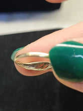 Load image into Gallery viewer, Antique English 1914 9K Gold Croissant Baguette Twist Ring- 1.2 Grams
