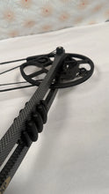 Load image into Gallery viewer, Creative XP Compound Bow RH Ready To Hunt Package Fiber Optic Sight Black
