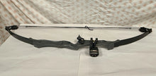 Load image into Gallery viewer, Vintage Recurve Bow Hunting Setup TRU GLO Sight Quiktune 800 Rest RH Archery
