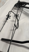 Load image into Gallery viewer, Creative XP Compound Bow RH Ready To Hunt Package Fiber Optic Sight Black
