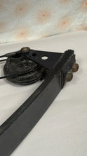 Load image into Gallery viewer, Vintage Recurve Bow Hunting Setup TRU GLO Sight Quiktune 800 Rest RH Archery
