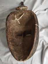 Load image into Gallery viewer, Vintage Carved African Cameroon Bamum Tribal Mask Bird on Head (af1011)
