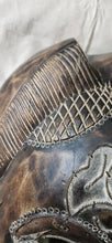 Load image into Gallery viewer, VTG Hand Carved Wooden African Mask Wood Tribal Mask Wall Hanging Decoration
