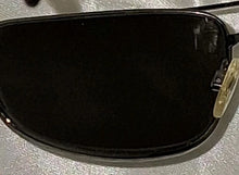 Load image into Gallery viewer, Maui Jim Kahuna Polarized Sunglasses Black Frame w/ Case &amp; Pouch
