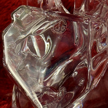 Load image into Gallery viewer, Exquisite Majestic BACCARAT Figurine AMERICAN Art Crystal Eagle, Hawk, Falcon
