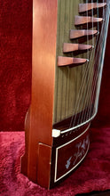 Load image into Gallery viewer, Yangzhou Chinese Guzheng 21-String Zither Mother-of-Pearl Inlay Professional
