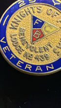 Load image into Gallery viewer, Knights Of Pythias Pin 3 Grams 14kt Gold 25 Year Veteran Masons Fraternal Org
