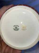 Load image into Gallery viewer, 1960s Vintage Portuguese Porcelain Vases - a Pair “Vista Alegre”
