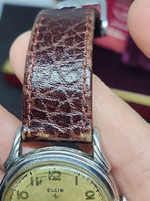 Load image into Gallery viewer, Vintage 1940 Man’s BULOVA SHOCKMASTER Stunning Gold Dial
