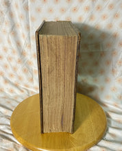 Load image into Gallery viewer, Antique &amp; Rare THE SELF INTERPRETING BIBLE: Rev. John Brown, 1846 Blackie &amp; Son
