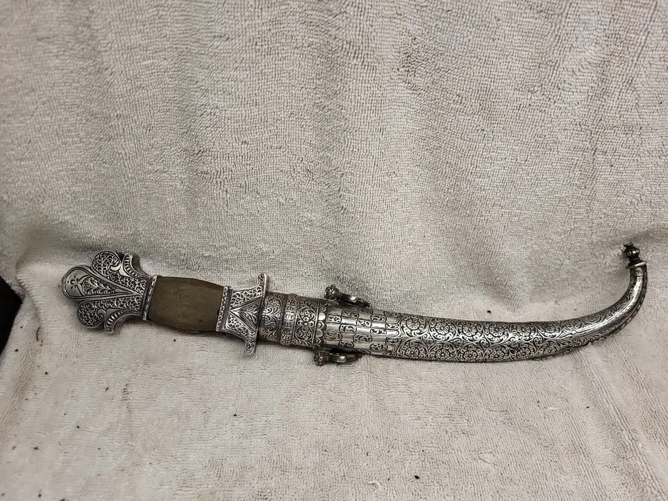 Antique Islamic Middle Eastern Mughal Dagger Jambiya In Silver Sheath (swgn1008)