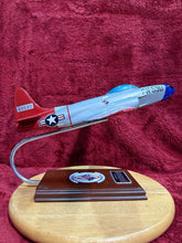 Load image into Gallery viewer, Vintage P-80 Shooting Star Lockheed Martin Airplane Mahogany Wood Model

